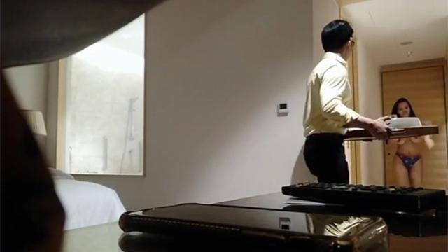 Horny wife Watching Waiter Dare Cock Nude – Xxxvideomms